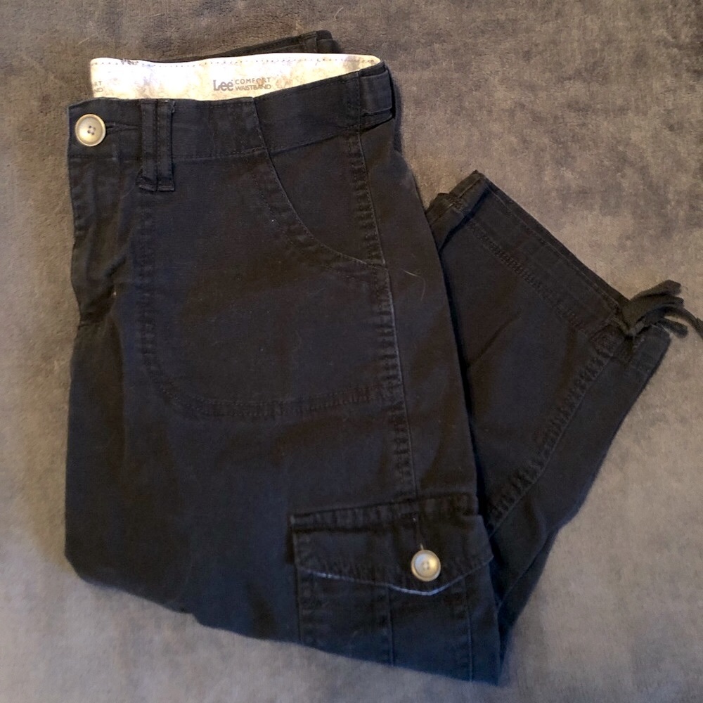 LAST CHANCE!! Cargo Capri Pants